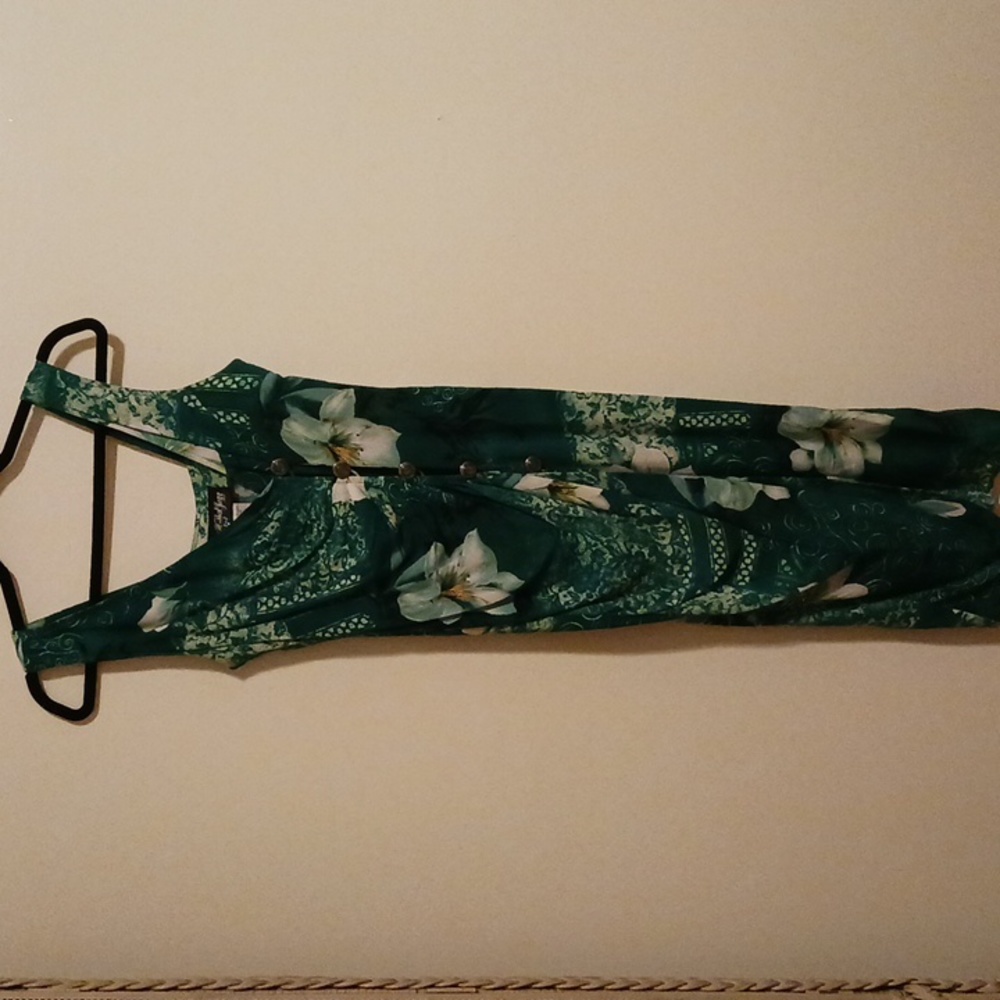 All that jazz..green floral..size 5/6